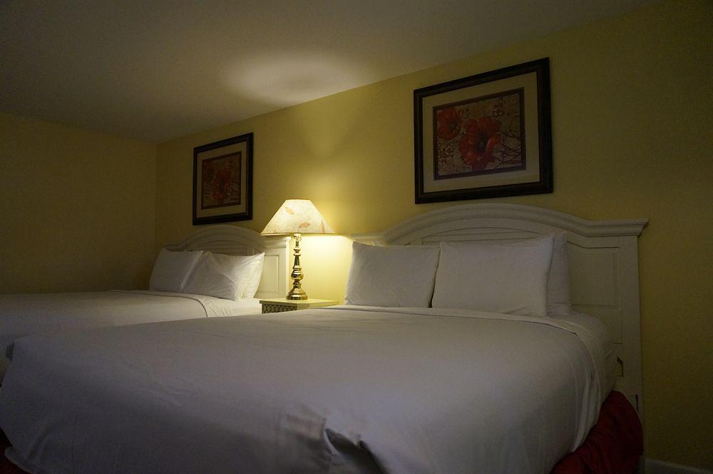 Capewind Waterfront Resort 팔머스 외부 사진