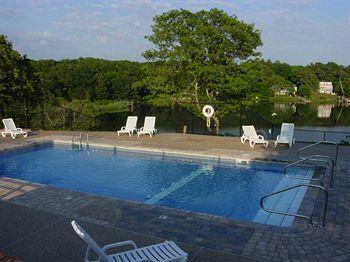 Capewind Waterfront Resort 팔머스 외부 사진